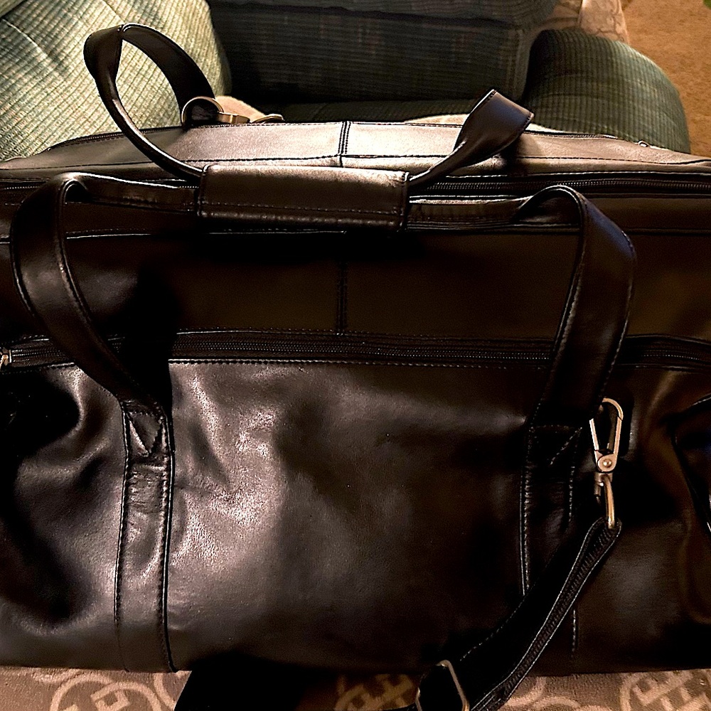 Kingport Industries Black Leather open mouth duffel/carpenter bag